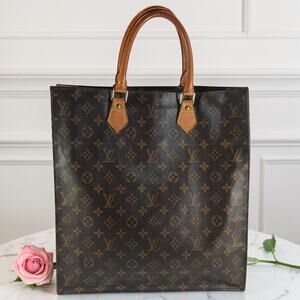 Authentic Louis Vuitton Monogram Sac Plat Vintage Tote Bag MSRP $2800.
